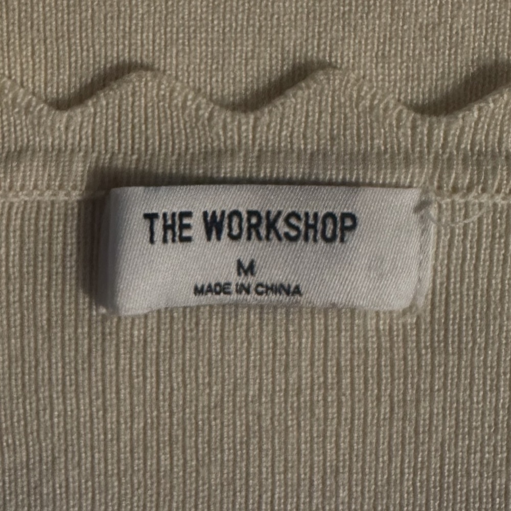 The Workshop Scallop Trim Top Size Medium Oatmeal Long Sleeve Square Neckline - Picture 8 of 13